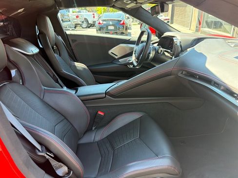 Used 2021 Chevrolet Corvette Stingray Premium Cpe w/ Z51 Performance Package RWD image 22
