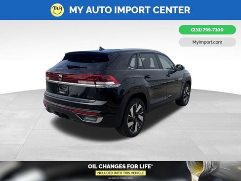 Used 2024 Volkswagen Atlas Cross Sport SE AWD/4WD image 7