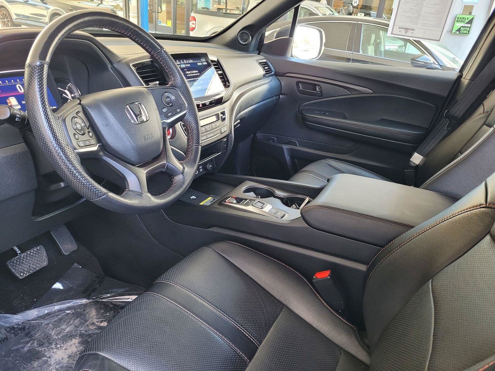 Used 2024 Honda Passport TrailSport image 12