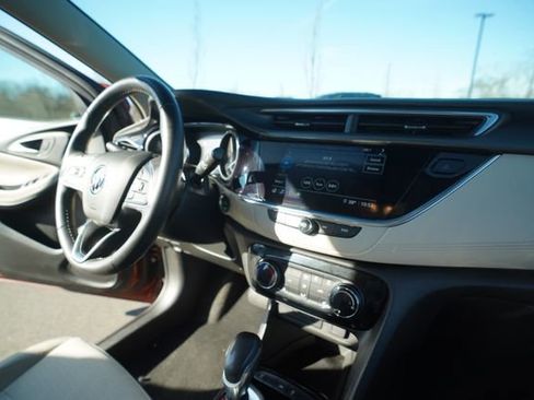 Used 2020 Buick Encore GX Preferred w/ Cold Weather Comfort Package image 32