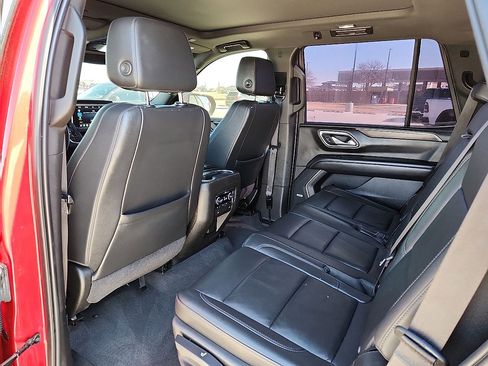 Used 2021 Chevrolet Tahoe LT w/ LT Signature Package image 8