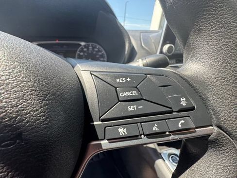 Used 2024 Nissan Sentra SV FWD image 12