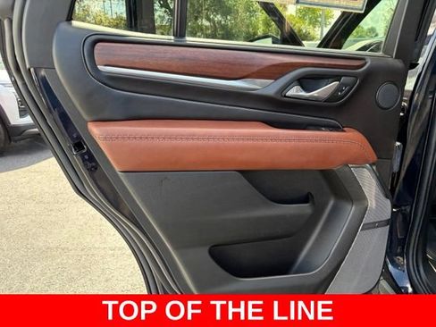 Used 2023 GMC Yukon Denali Ultimate AWD/4WD image 13