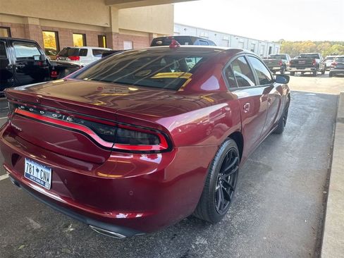 Used 2021 Dodge Charger SXT w/ Plus Group image 2