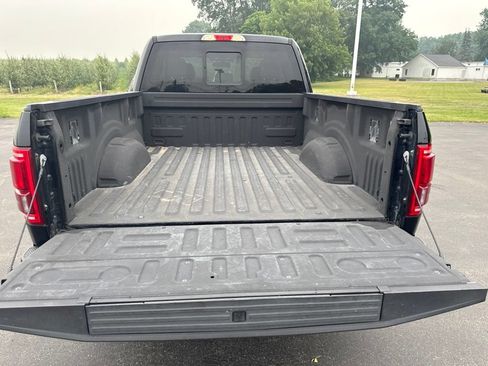 Used 2016 Ford F150 XLT w/ Equipment Group 302A Luxury AWD/4WD image 10