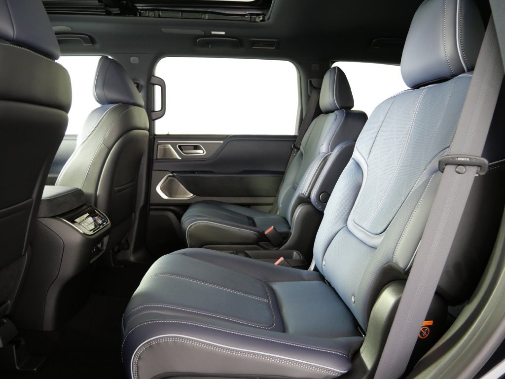 New 2027 INFINITI QX80 Sensory AWD/4WD image 14