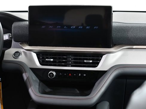 New 2026 Ford Explorer Active image 9