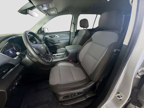 Used 2020 Chevrolet Traverse LT w/ Driver Confidence II Package AWD/4WD image 22