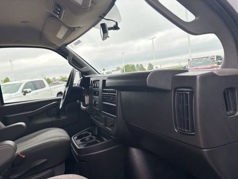 Certified 2025 Chevrolet Express 3500 LS RWD image 24