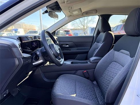 New 2026 Nissan Kicks SV image 16