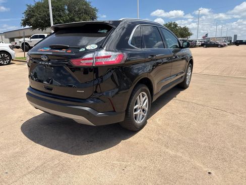 Used 2024 Ford Edge SEL AWD/4WD image 7