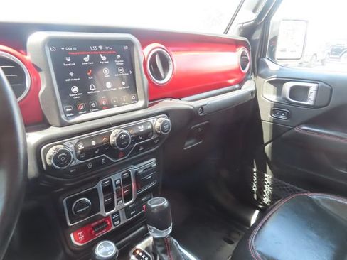 Used 2020 Jeep Gladiator Rubicon w/ Dual Top Group AWD/4WD image 39