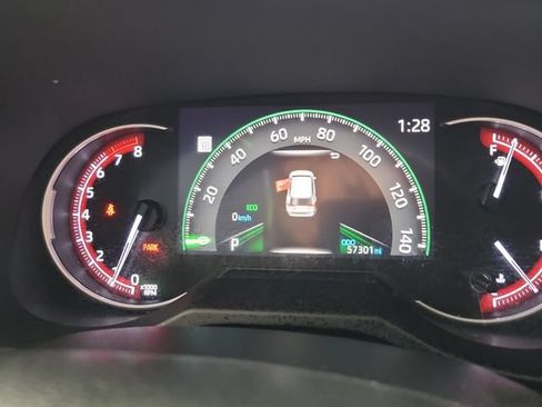 Used 2023 Toyota RAV4 LE FWD image 5