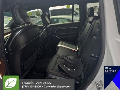 Used 2022 Jeep Grand Cherokee Summit w/ Advanced Protech Group IV AWD/4WD image 11