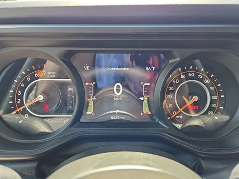 Used 2026 Jeep Wrangler Unlimited Rubicon AWD/4WD image 16