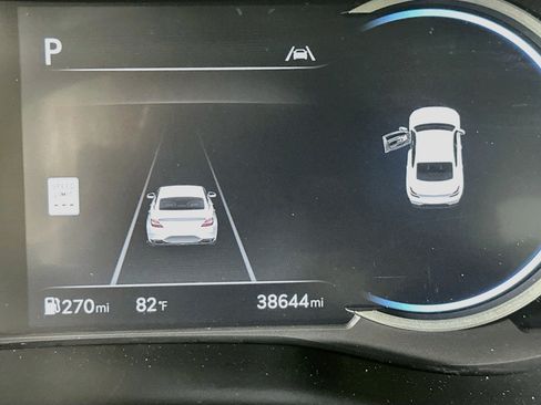 Used 2025 Genesis G70 2.5T AWD/4WD image 19
