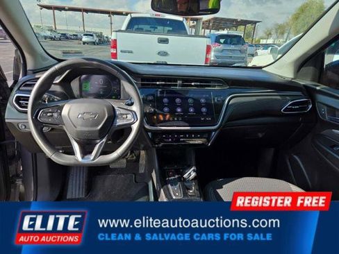 Used 2022 Chevrolet Bolt EUV LT image 17