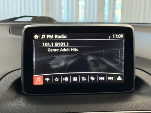 Used 2016 MAZDA MAZDA3 i Touring w/ Popular Equipment Package image 32