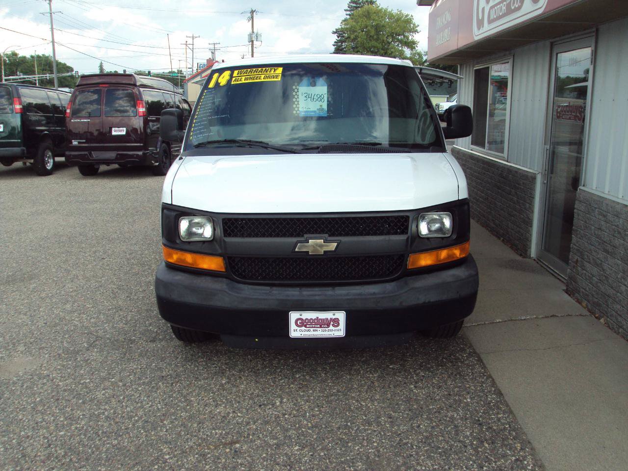 Used 2014 Chevrolet Express 1500 AWD image 3