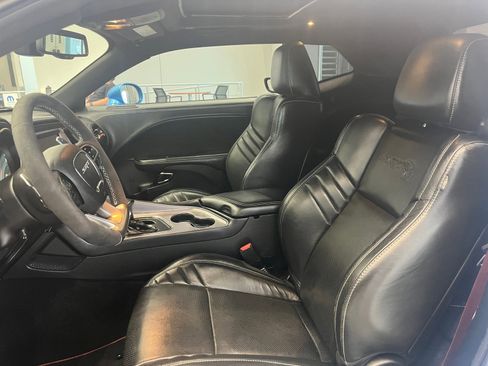 Used 2023 Dodge Challenger SRT Hellcat image 11