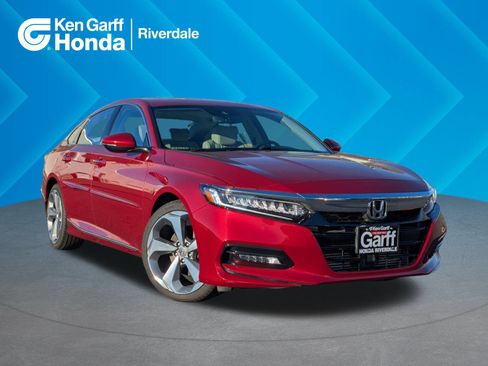 Used 2019 Honda Accord Touring image 1