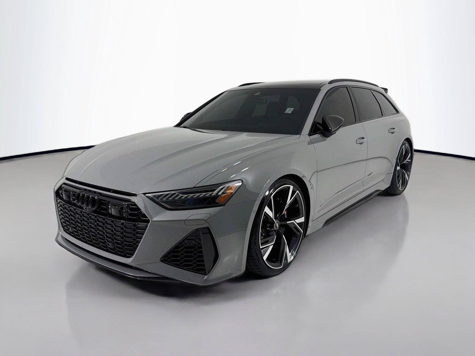 Used 2022 Audi RS 6 AWD/4WD image 1