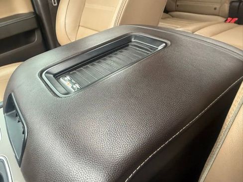 Used 2018 GMC Sierra 2500 Denali w/ Duramax Plus Package AWD/4WD image 30