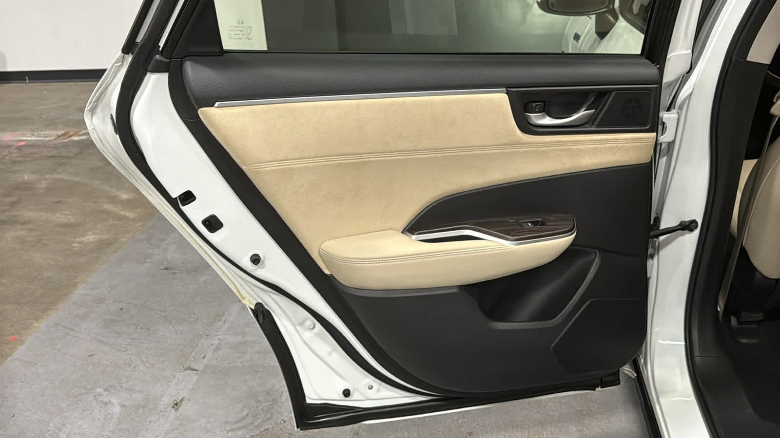 Used 2018 Honda Clarity Touring image 20