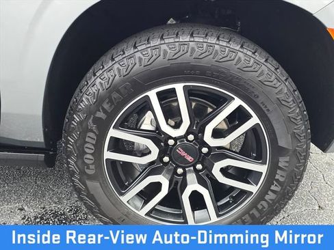 Certified 2024 GMC Yukon AT4 w/ AT4 Premium Plus Package AWD/4WD image 32