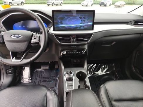 Used 2024 Ford Escape Platinum AWD/4WD image 13