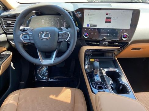 Certified 2025 Lexus NX 350 AWD w/ Accessory Package (2T) image 14