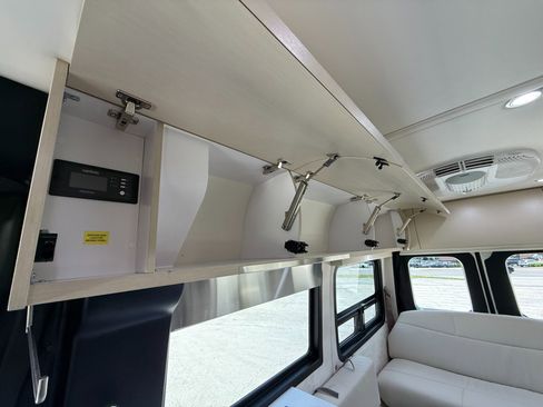 Used 2022 Mercedes-Benz Sprinter 3500 image 44
