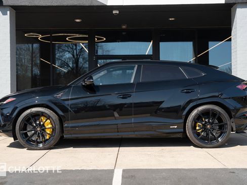 Used 2024 Lamborghini Urus S image 8