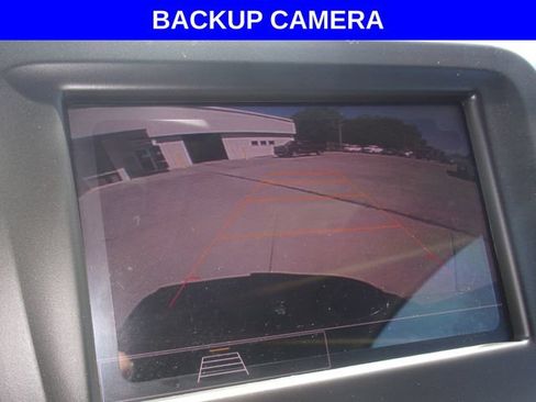 Used 2024 Chevrolet Equinox LT w/ LPO, Floor Liner Package FWD image 4