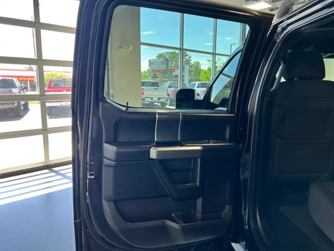 Used 2018 Ford F150 XLT w/ Equipment Group 302A Luxury AWD/4WD image 17