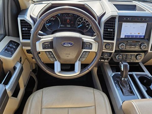 Used 2020 Ford F150 Lariat image 7