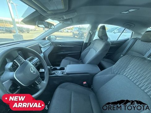 Used 2026 Toyota Camry LE FWD image 5