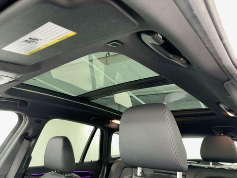 Used 2020 BMW X1 xDrive28i w/ Convenience Package image 16