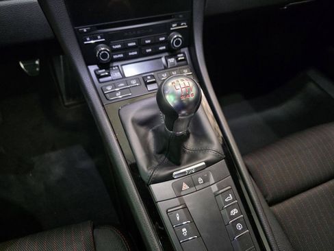 Used 2023 Porsche 718 Cayman w/ Premium Package RWD image 66
