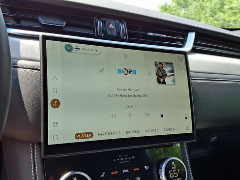 Used 2025 Jaguar F-PACE R-Dynamic S image 19