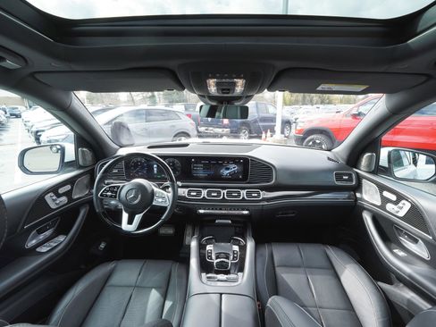 Used 2023 Mercedes-Benz Maybach GLS 600 4MATIC image 41