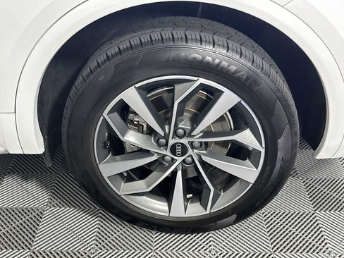 Used 2024 Audi Q5 2.0T Premium Plus image 32