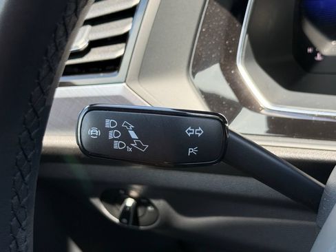 Used 2023 Volkswagen Jetta SE FWD image 21