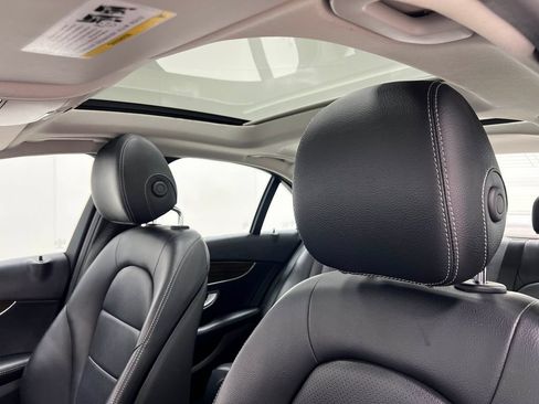 Used 2017 Mercedes-Benz C 300 4MATIC Sedan image 13