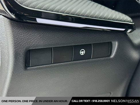 New 2025 Nissan Kicks SR image 10