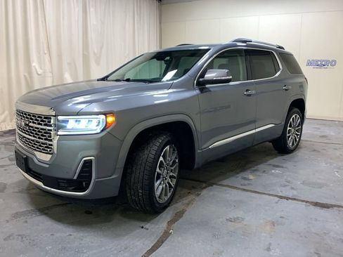 Used 2021 GMC Acadia Denali w/ Denali Technology Package image 7