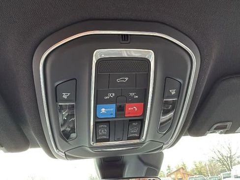 New 2026 Jeep Grand Cherokee Altitude AWD/4WD image 21