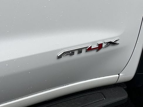 Used 2024 GMC Sierra 1500 AT4X image 29