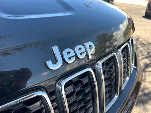 Used 2021 Jeep Grand Cherokee Limited w/ Luxury Group II AWD/4WD image 23