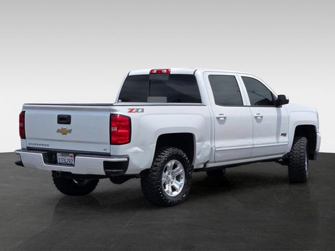 Used 2018 Chevrolet Silverado 1500 LT w/ All Star Edition AWD/4WD image 4